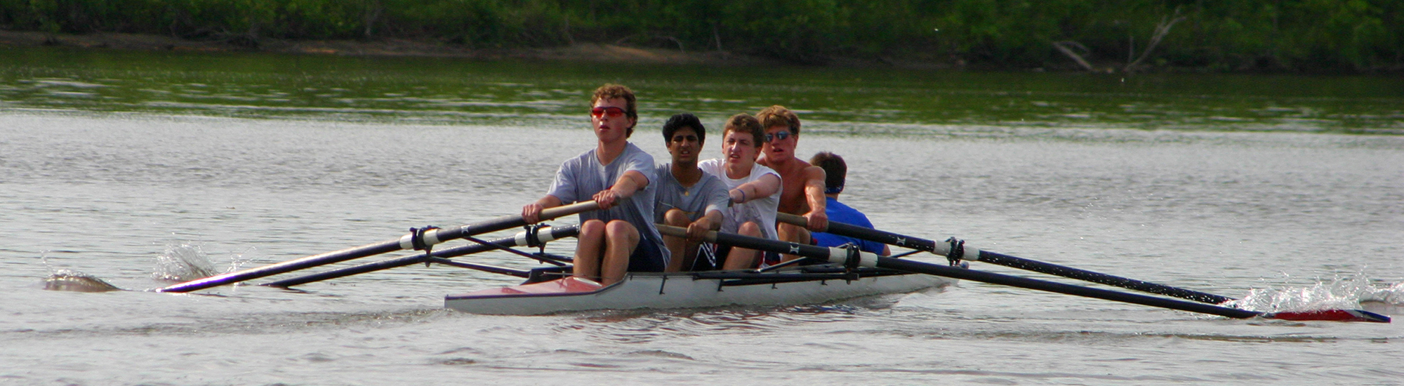 Junior novice boys rowers at practice