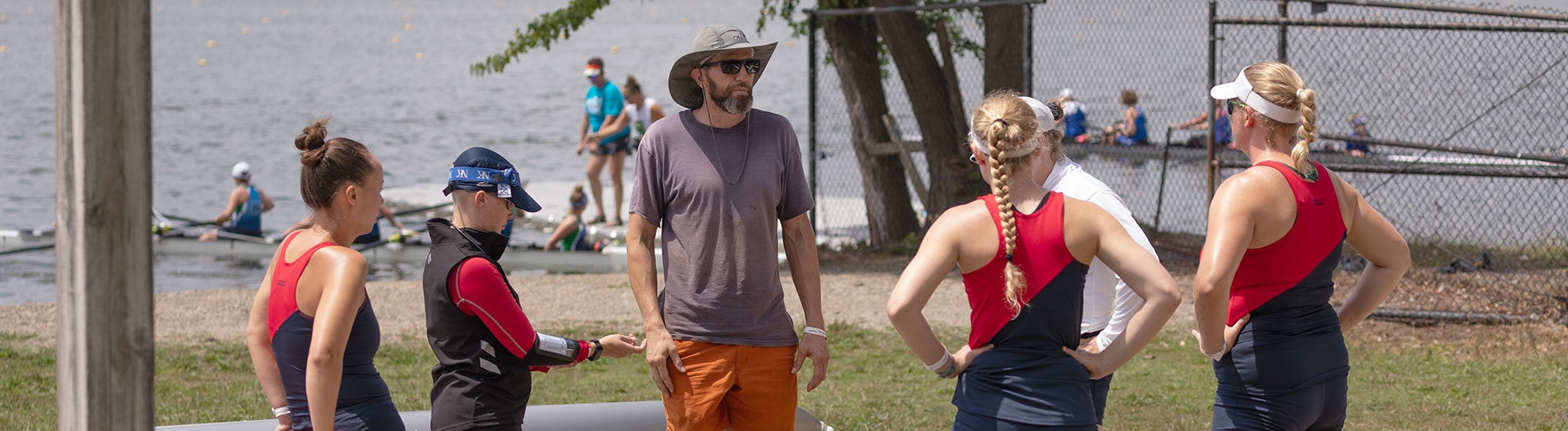 Coaching talk with team before race